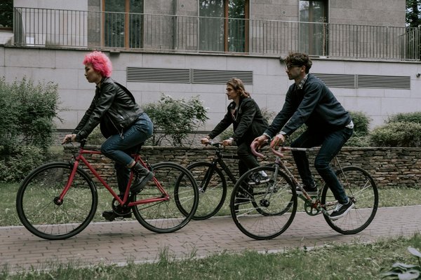 Exploring the Unique Psychological Strategies for Athletes: Individual vs. Team Sports